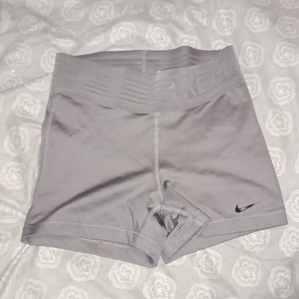 Grey Nike Spanks :)